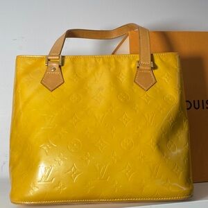 Authentic Louis Vuitton Vernis Bag